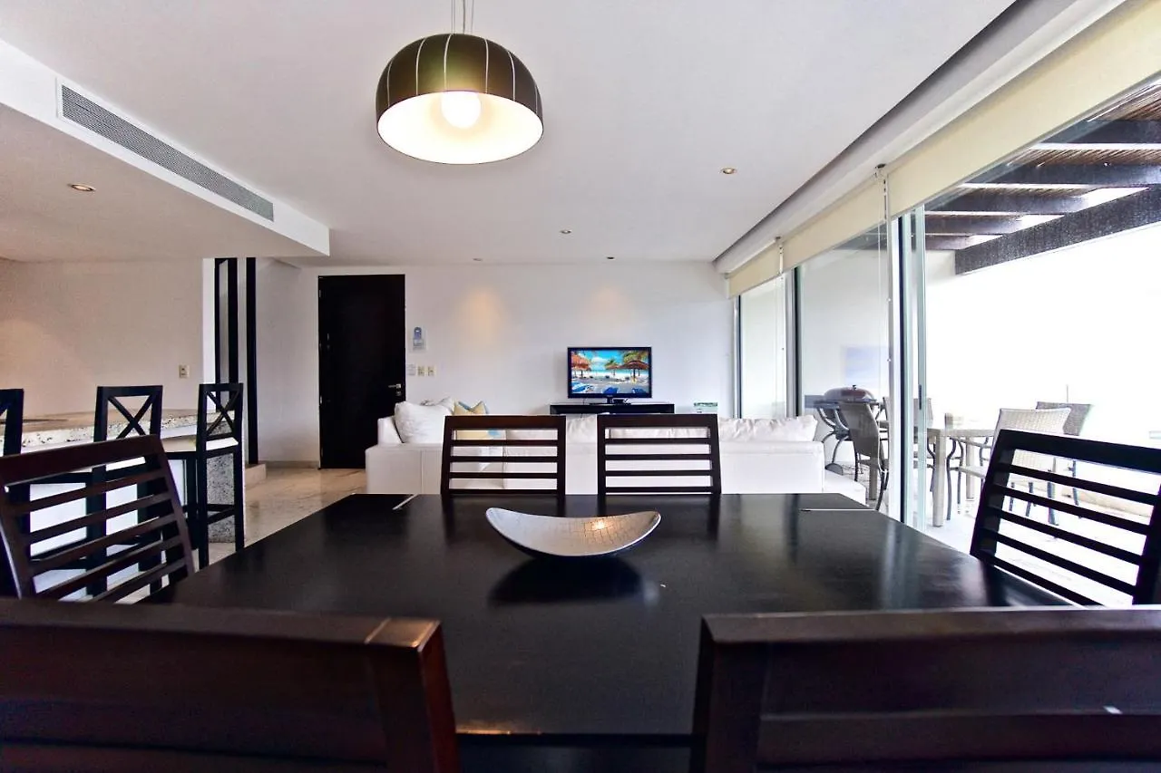 Elements Penthouse 14 Condo بلايا ديل كارمن 0*,